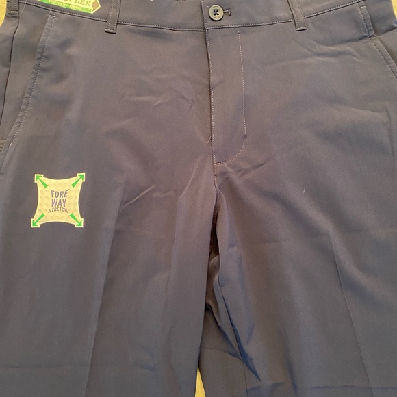 IZOD Straight Fit Swingflex Golf Pants NWT Peacoat SIZE: 34 X 30 - Picture 2 of 9